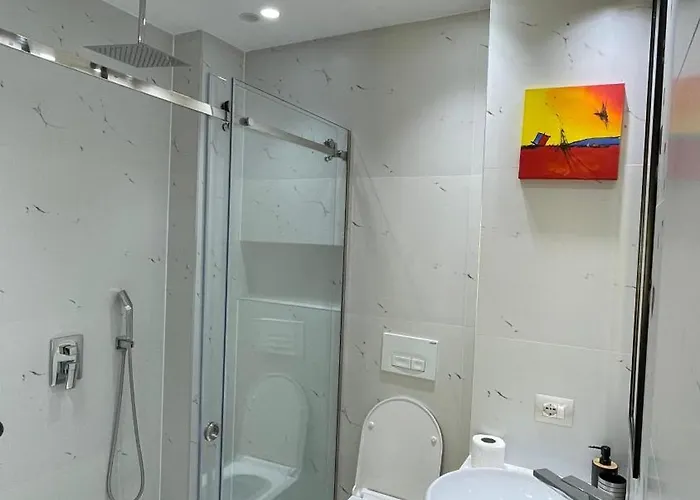Likehome Center 1 Apartmán Tirana